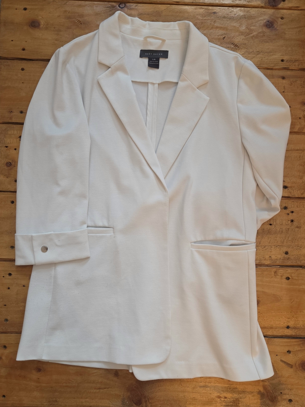 Suzy Shier White Open-Front Blazer